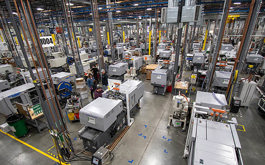 Quick-turn injection molding